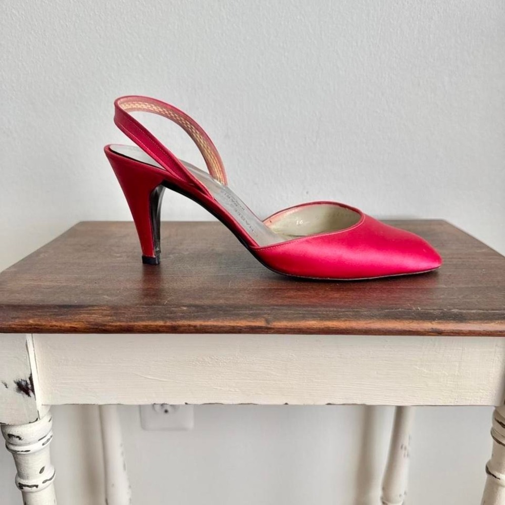 Vintage Red / pink satin slingback heel Charles Jourdan size 10 - Picture 2 of 8